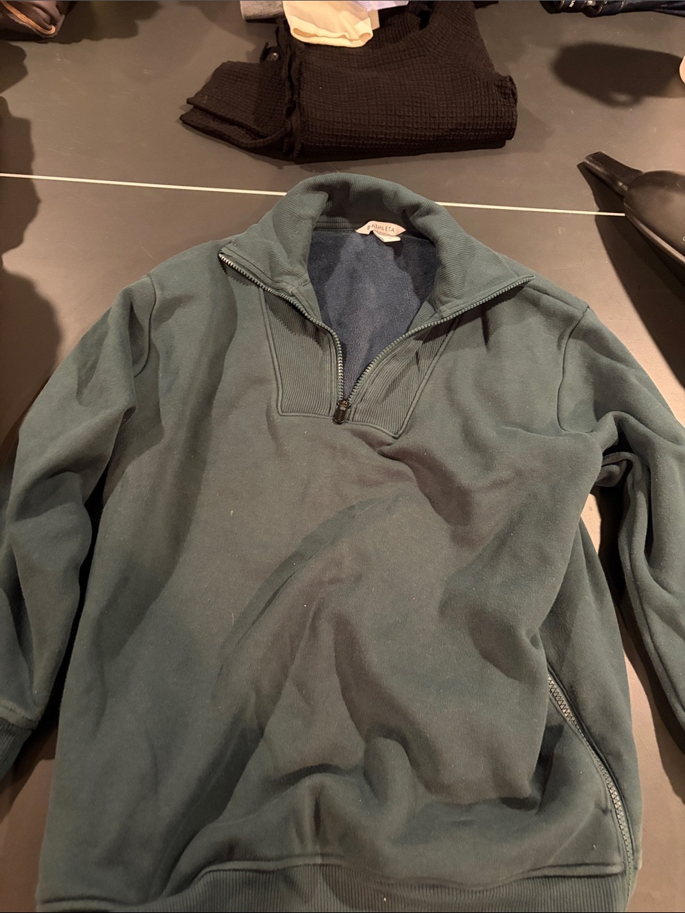 Athleta women’s sweatshirt
